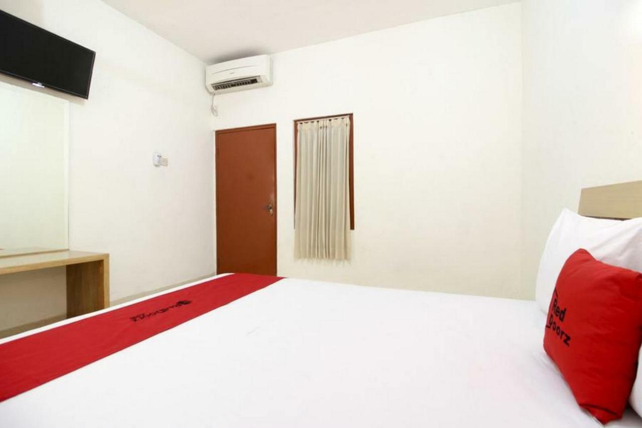Reddoorz Syariah At Jalan Menteri Supeno Hotel Yogyakarta Exterior photo